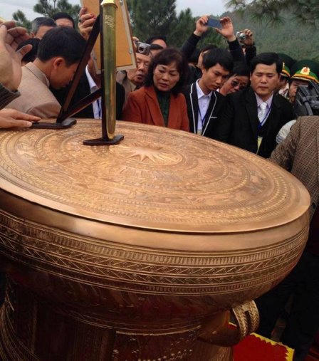 Những thông số đặc biệt trên bộ linh khí dâng lên Đại tướng